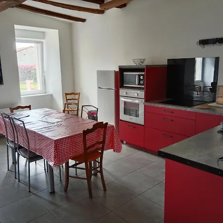 Les De Camarel La Plaine